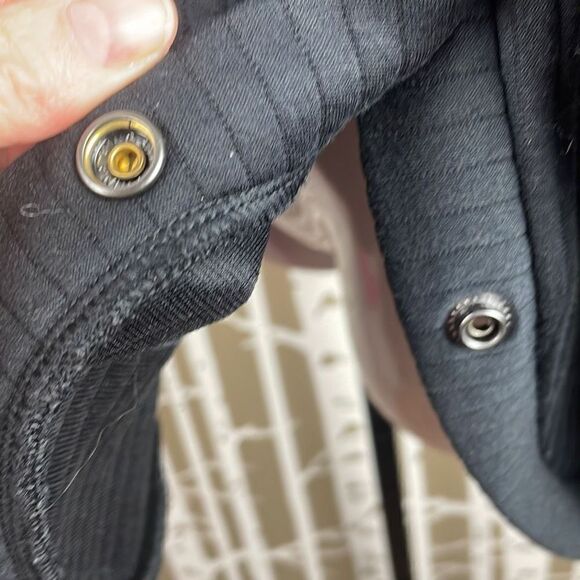 GapFit Jacquard Pull Over Ribbed Side Snap Mock Neck Sweatshirt sz L True Black - Picture 6 of 6